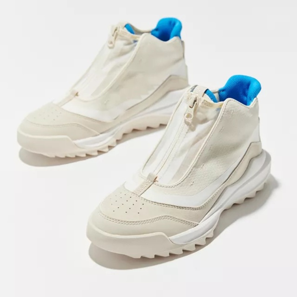 Sorel ONA 718 Mid Sneakers in Chalk Hyper Blue Size 9.